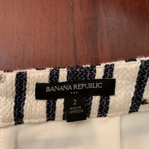 Banana Republic Skirt - Picture 2 of 2